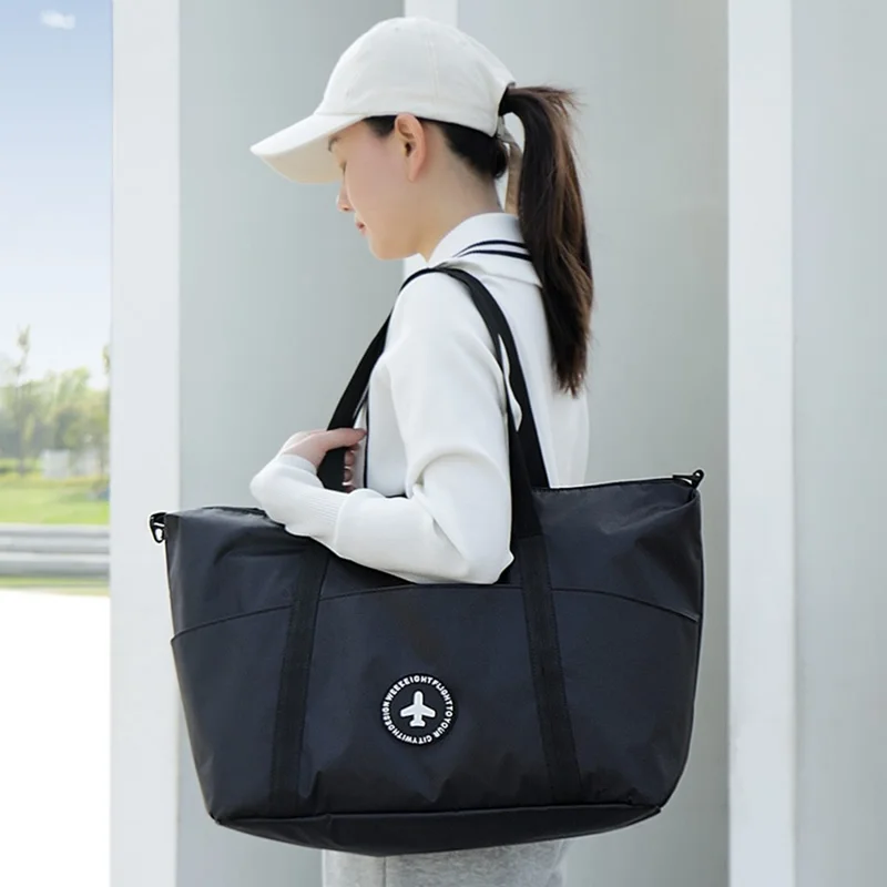 42x17x32cm Thickened Travel Storage Bag Large Capacity Portable Luggage Clothes Organizer with Strap, Size S - Black