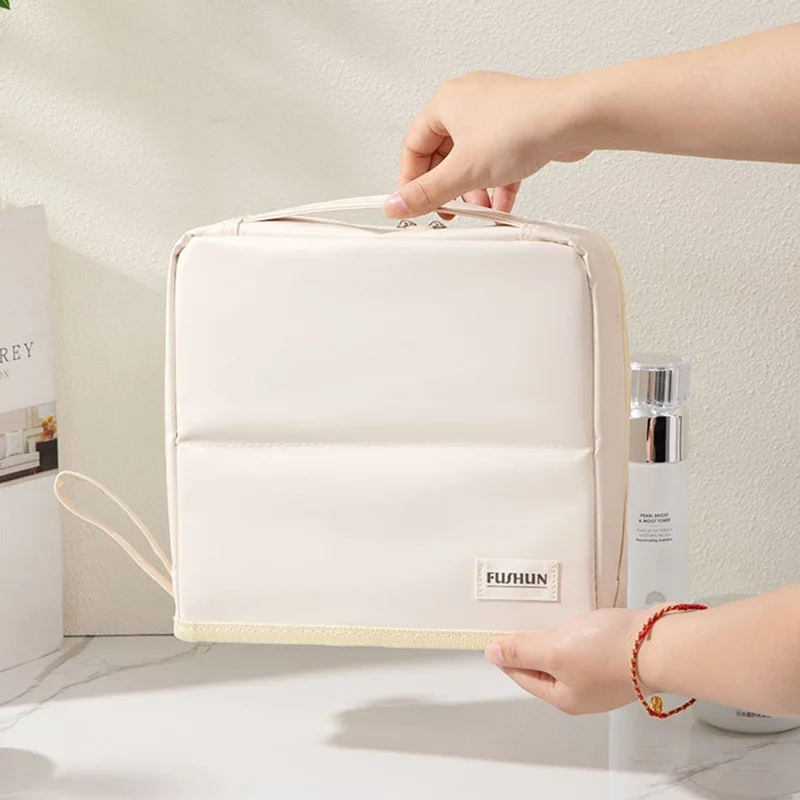 Bolsa Cosmética de PU com Grande Capacidade, Portátil para Viagem, Organizador de Maquiagem - Branco