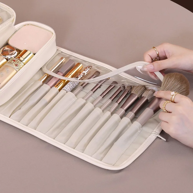 8094 Bolsa de Almacenamiento de Cuero PU para Brochas de Maquillaje, Bolsa de Cosméticos Plegable Impermeable con Gran Capacidad y Bolsillos de Malla - Blanco