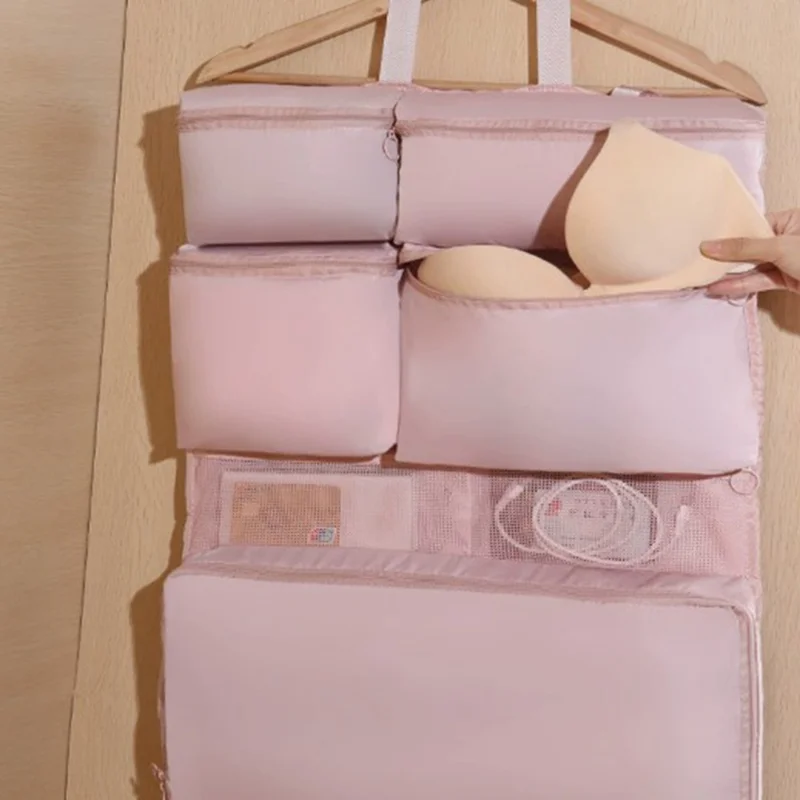 Sacs de Rangement Suspendus avec 7 Compartiments Séparés Organisateur Portable pour Sous-vêtements Sac de Toilette de Grande Capacité pour Voyage Affaires - Rose