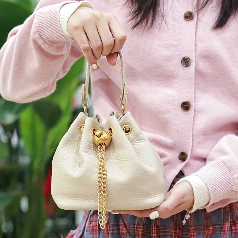 7628 Mini Bucket Bag Cowhide Leather Drawstring Crossbody Handbag with Chain Shoulder Strap for Women - Red