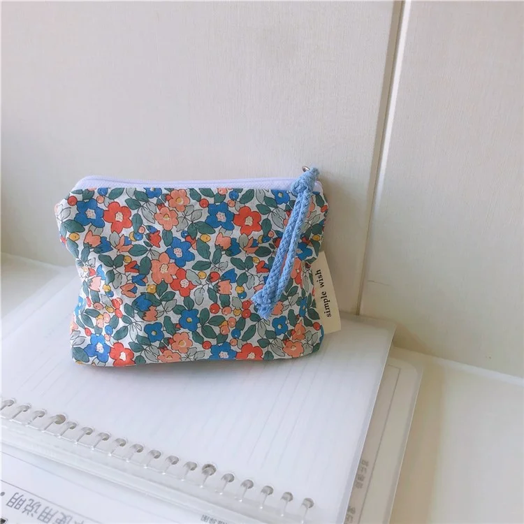 210 Mini Wallet Portable Coin Purse Zipper Small Pouch Change Card Key Storage Bag - Red and Blue Flower
