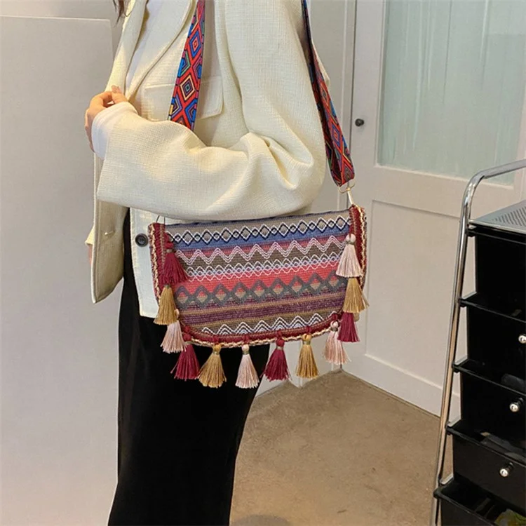 Borsa a Tracolla in Tela Stile Etnico per Donna, con Decorazione a Nappa - Rosso