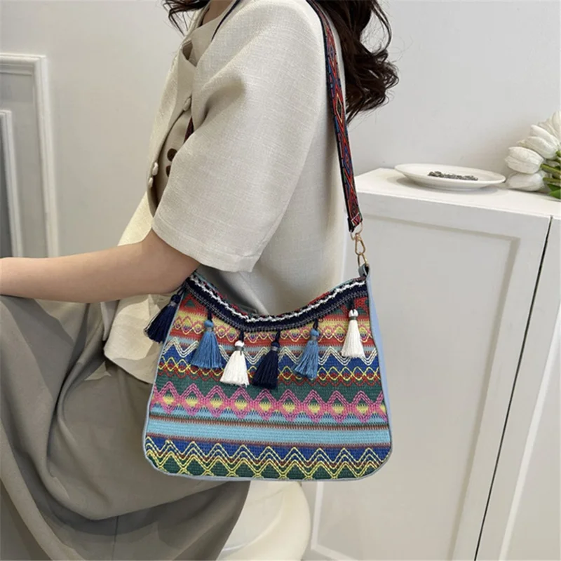 Teen Girl's Shoulder Bag Women's Ethnic Style Knitted Crossbody Bag Tassel Decoration Daypack - Blue