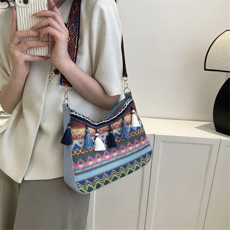 Teen Girl's Shoulder Bag Women's Ethnic Style Knitted Crossbody Bag Tassel Decoration Daypack - Blue