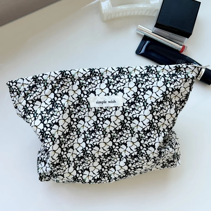 Makeup Bag Pattern Printing Zipper Canvas Bag Pouch for Travel Toiletry Cosmetic - Black / White Flower