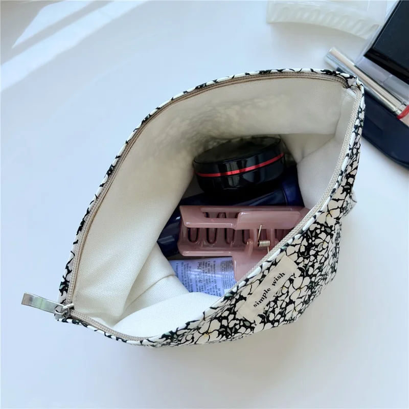 Makeup Bag Pattern Printing Zipper Canvas Bag Pouch for Travel Toiletry Cosmetic - Black / White Flower
