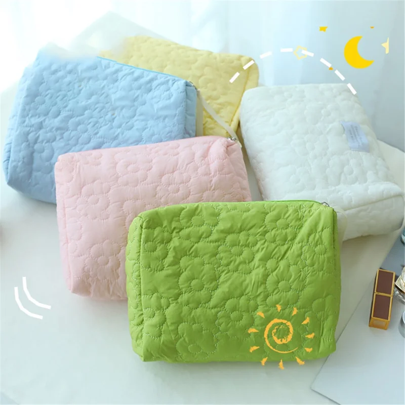 Large Makeup Pouch Soft Nylon Cosmetic Organizer Zipper Closure Toiletries Storage Bag Handbag, Size: M - Pink