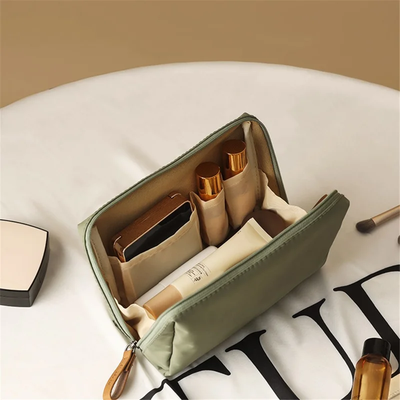 Bolsa de Armazenamento Portátil de Nylon Impermeável, Recipiente de Maquiagem Clutch, Tamanho P