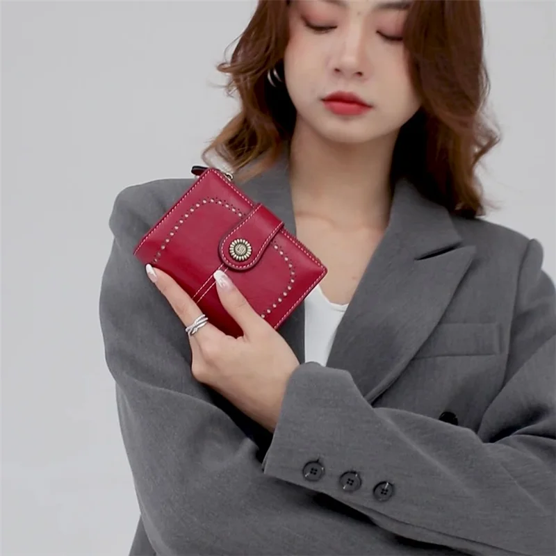 1668 Sac à main en cuir PU ciré RFID Blocking Zipper Pocket Women Short Wallet - Wine Red