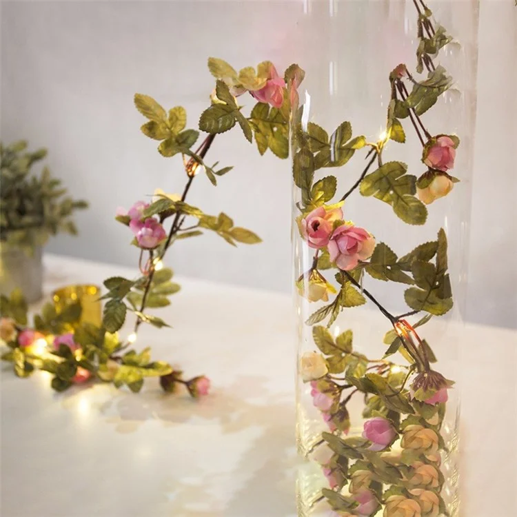 2.2m Fiori di rosa artificiali Fiori Foglie Vine String Light a batteria con filo di rame per Natale Matrimonio, Bianco / Rosa