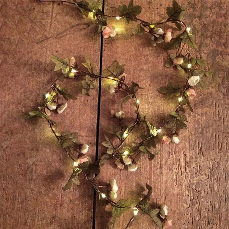 2.2m Fiori di rosa artificiali Fiori Foglie Vine String Light a batteria con filo di rame per Natale Matrimonio, Bianco / Rosa