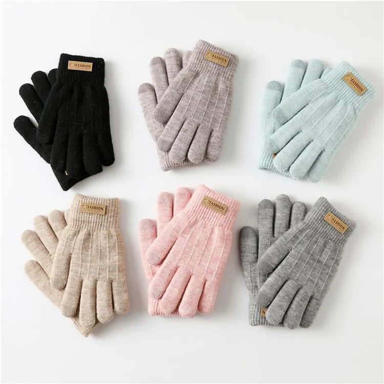 1 Pair Women Winter Cycling Dual Layer Knitted Warm Gloves Touch Screen Full Finger Gloves with Bear Badge Decor - Light Purple
