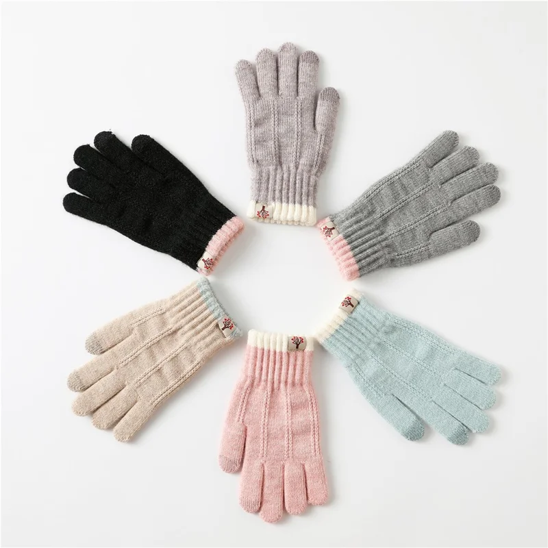 1 Pair Women Winter Cycling Knitted Thicken Warm Gloves Touch Screen Full Finger Gloves with Tree Decor - Khaki