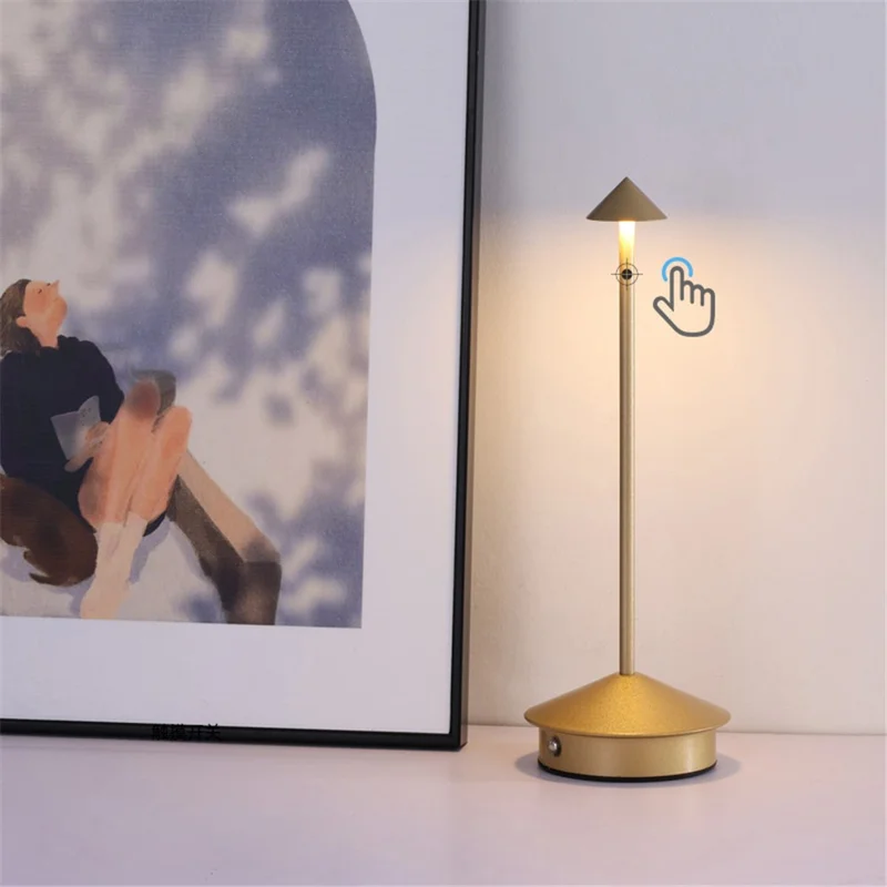 Rechargeable Decorative Table Lamp Iron + Aluminum Restaurant Bar Outdoor Home Atmosphere Night Light - Gold