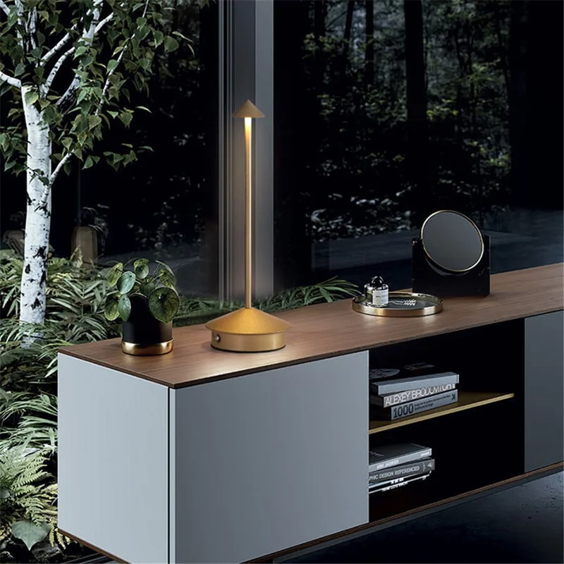 Rechargeable Decorative Table Lamp Iron + Aluminum Restaurant Bar Outdoor Home Atmosphere Night Light - Gold