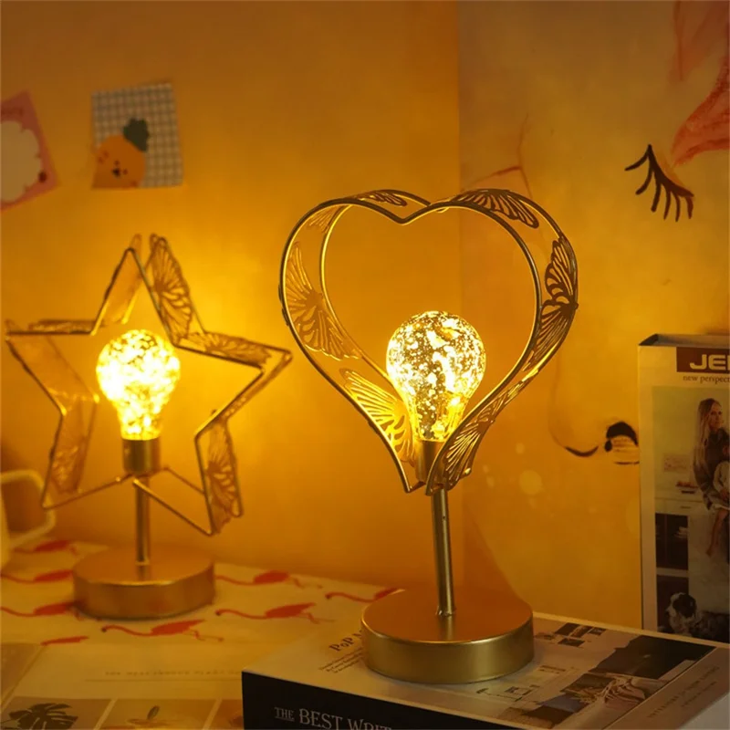 LED Iron Art Shape Lamp Weißes Licht Retro Dekoratives Ornament Nachtlicht für Zuhause Nachttisch - Herz