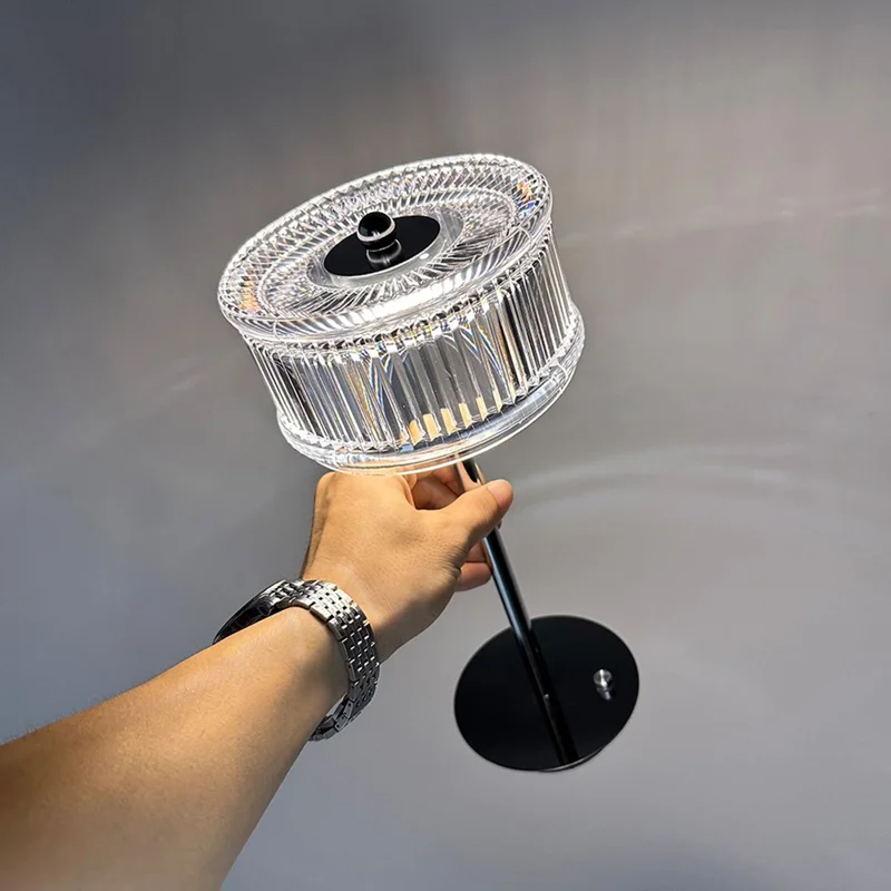 Eisen + PS Tischlampe mit Touchsteuerung, 3-Farben-LED-Nachtlicht, wiederaufladbare Stimmungsleuchte für den Nachttisch