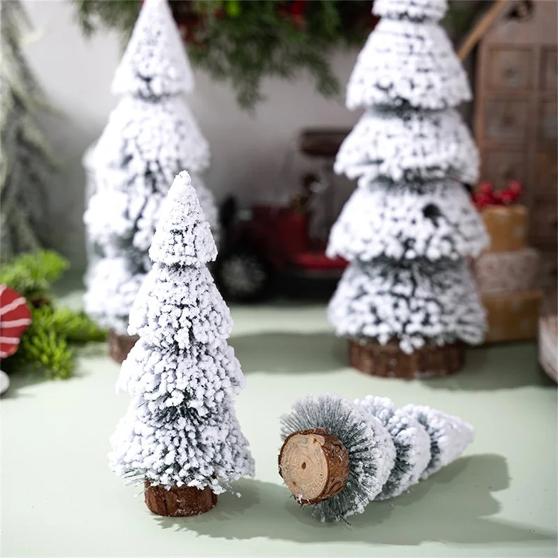 Mini Christmas Tree 25cm Desktop Decoration Tabletop Ornament Cedar Pine Tree for Home / Office Holiday Gift Decor