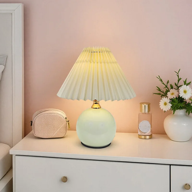 12W Pleated Table Lamp 3 Level Brightness Bedside Night Light Eye-Caring Flicker-Free Warm Light Lamp - Beige Lampshade  /  Cream Color Base, EU Plug