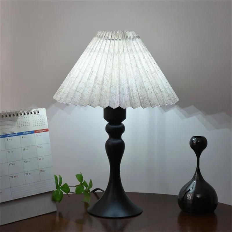 Nordic 7W Table Lamp 3 Color Dimmable Pleated Lamp Flicker-Free Eye-Care Night Light with Iron Base for Bedroom, EU Plug - Floral Print Lampshade