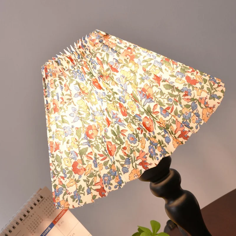 12W Pleated Bedside Lamp 3 Level Dimmable Nordic Table Lamp Flicker-Free Eye-Care Decor Light with Iron Base for Home - EU Plug -  Flax Lampshade