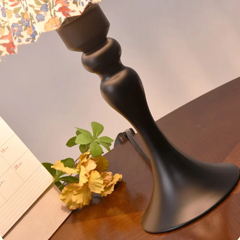 12W Pleated Bedside Lamp 3 Level Dimmable Nordic Table Lamp Flicker-Free Eye-Care Decor Light with Iron Base for Home - EU Plug -  Flax Lampshade