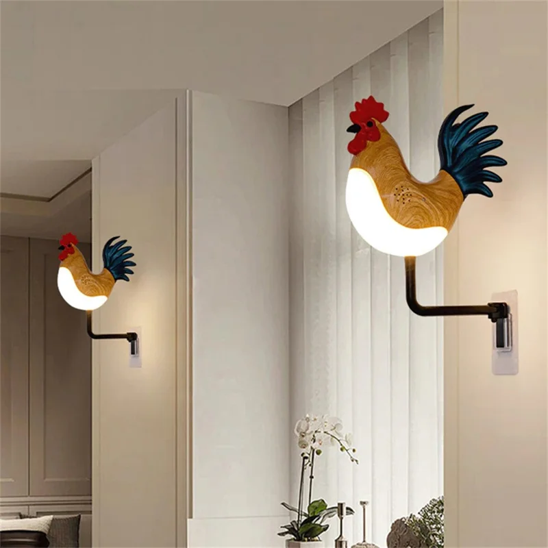 Rooster Ornament Wall Night Light for Bedroom Hallway USB Rechargeable Aromatherapy Lamp with Touch  /  Remote Control and Rooster Sound - Maple Wood Grain