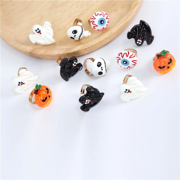 12Pcs / Set Gold Plating Halloween Rings Kit Spooky Ghost Bat Pumpkin Gothic Costume Hand Finger Rings (5 Styles)