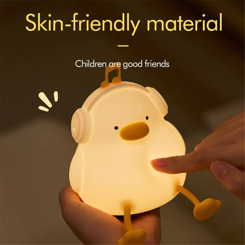 A009 Cute Duck Soft Silicone LED Night Lamp Rechargeable Bedside Pat Control Light (CE, ROHS, FCC, CPC Certified)