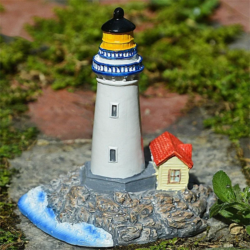 Ornement de petit phare de style méditerranéen, artisanat en résine pour micro-paysage.
