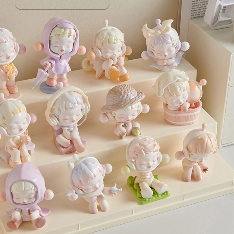 Size M Three Layer Step Blind Box Display Case Action Figure Collectible Clear Storage Container