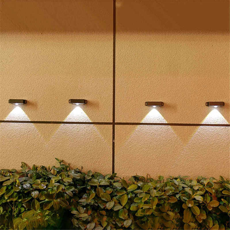 4PCS 4LED Outdoor Solar Wall Lamp Waterproof Landscape Automatic Lighting for Garden Patio Fence - Warm Light