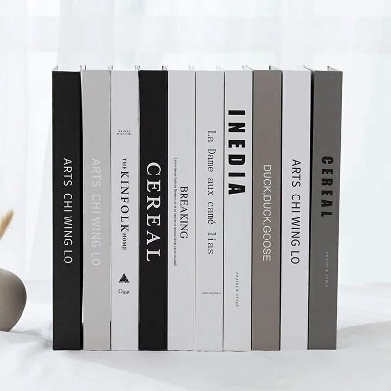 10 Libri Finti Decorativi Design Minimalista Moderno Prop Libri per Arredamento Domestico / Allestimento / Esposizione