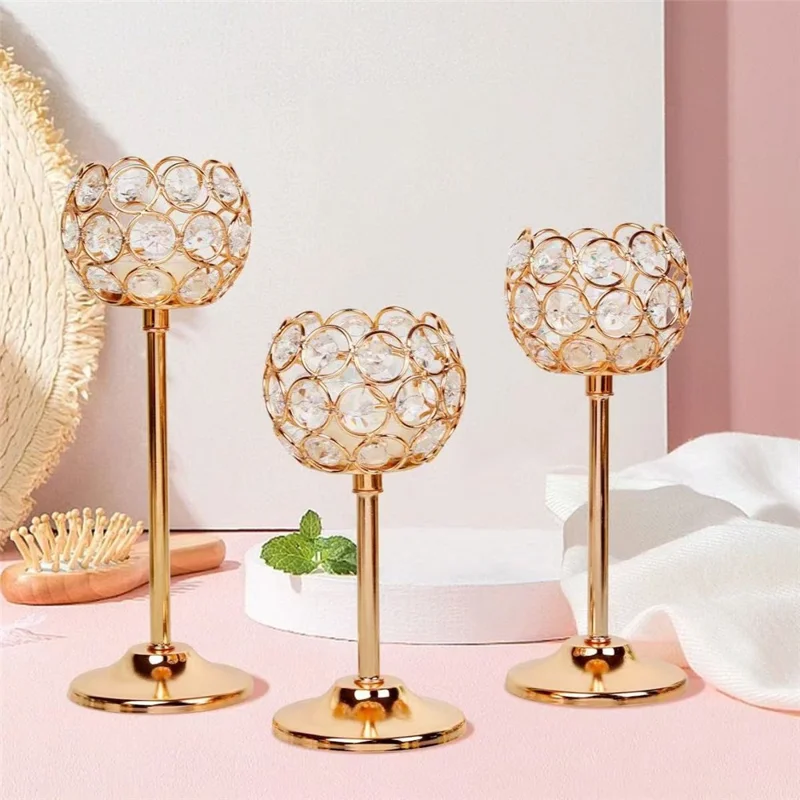 Small Size European Mini Crystal Candlestick Creative Metal Ornament Table Decoration for Candlelight Dinner