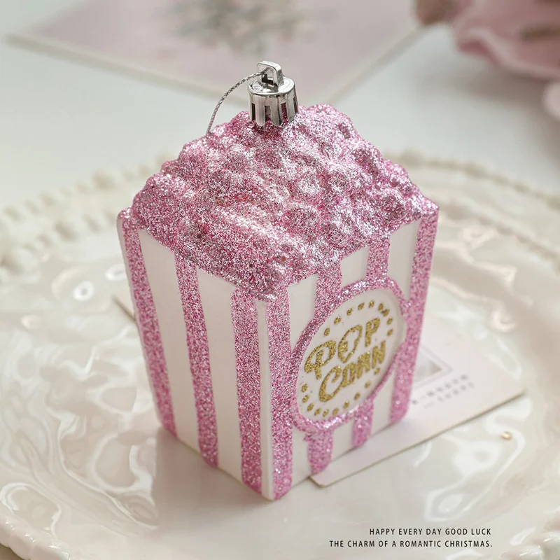 Uroczy ozdobny świecący korniszon na choinkę w kształcie popcornu, dekoracja na święta