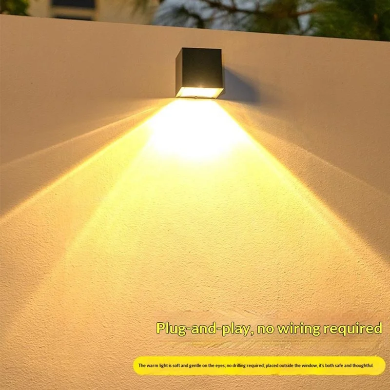 Solarbetriebene quadratische Wandlampe für den Außenbereich, Gartenzaun, IP55 wasserdicht, Dekoration mit warmweißem Licht für den Garten – Warmweißes Licht