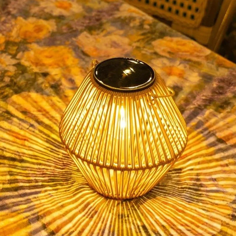 Solar Powered Wicker Lantern-Shaped Diamond Pattern Hanging Outdoor Garden Light Handcrafted Tungsten Bulb Camping Lamp