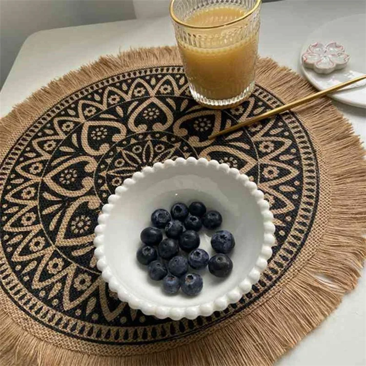 01579 Tassels Effect Heat Resistant Round Cotton Placemat - Style A/White