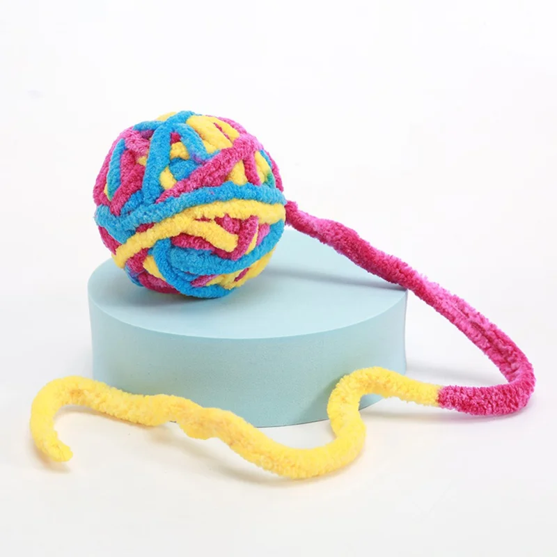 Cat Toy Ball Woolen Yarn Dog Active Rolling Ball Cat Chew Interactive Toy with Bell - Pink+White