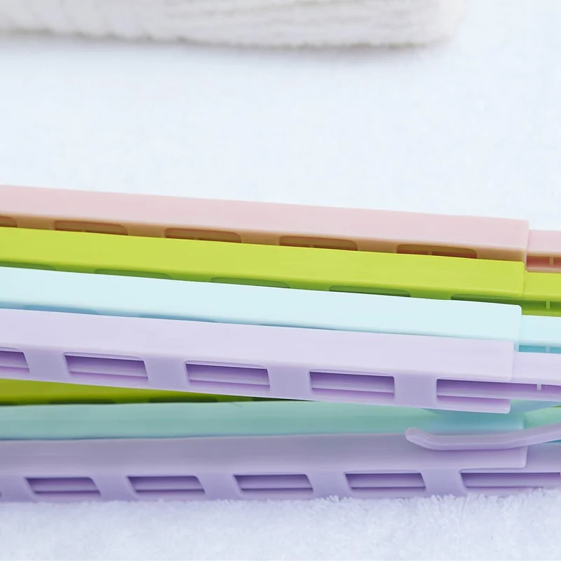 YM-155 100PCS Clothing Hangers Stretchable Foldable Design Closet Clothes Quilt Cover Hangers - Green