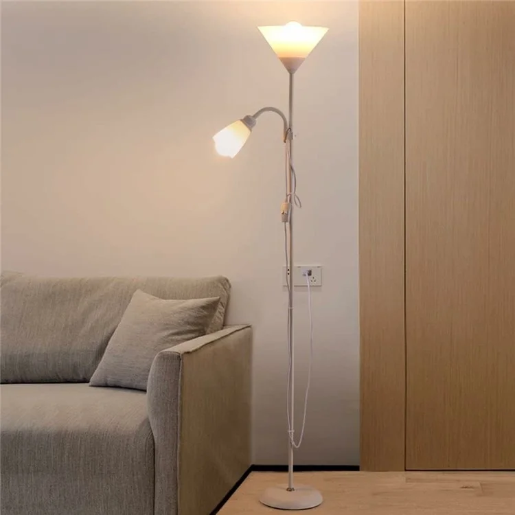 Luminária de Piso de Dupla Cabeça 220V para Sala de Estar, Quarto, Cabeceira e Sofá - Luz Clássica em Pé com Ângulo Ajustável (Plugue EU) - Branca