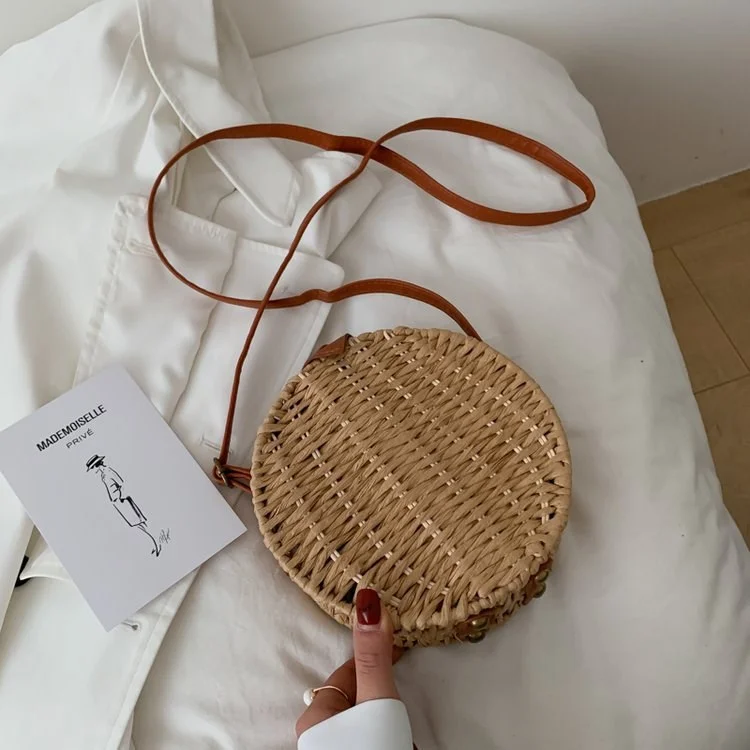 Handwoven Round Rattan Bag Natural Chic Bags Retro Crossbody Shoulder Bag with Adjustable Strap/Magnetic Closure for Women Girls - Light Brown