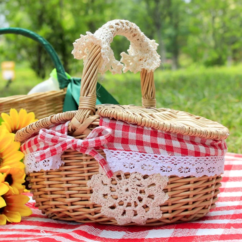 Hand-Woven Wicker Picnic Basket Lid Design Cotton+Linen Cloth Lining Blanket for Eggs, Candy, Flowers, Size: L - Red Grid