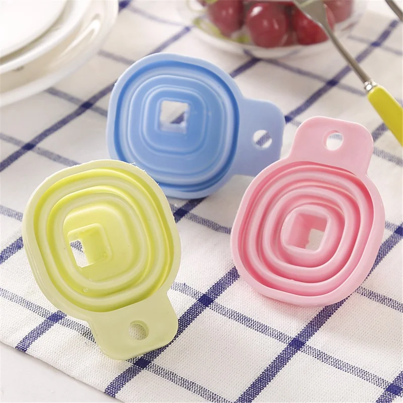 Square Telescopic Folding TPR Funnel Kitchen Liquid Oil Honey Funnel (No FDA Certification, BPA-free) - Blue