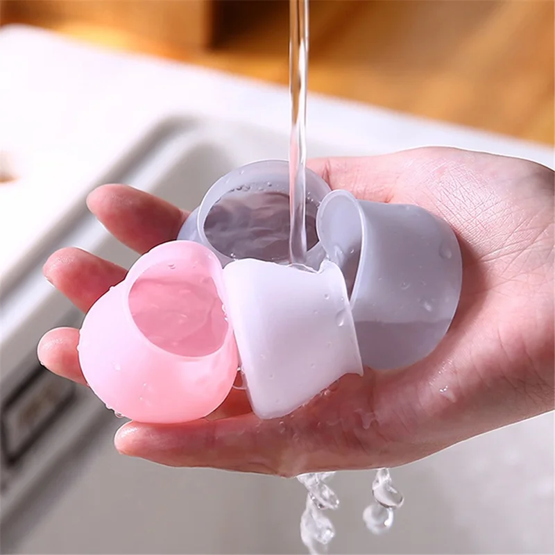 Les Pieds de Meubles Antidérapants Couvrent la Table de Table en Silicone - Blanc