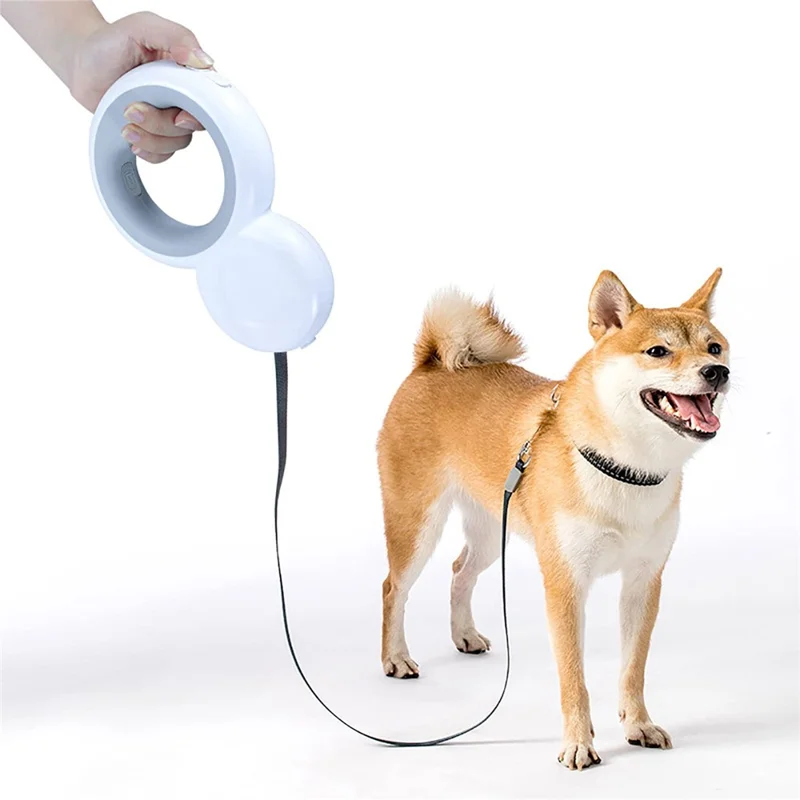 Correa Retráctil con Forma de Muñeco de Nieve para Perros de hasta 30 KG - Luz LED Nocturna y Dispensador de Bolsas de Residuos - Color Gris