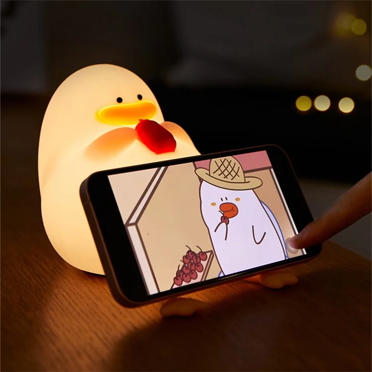 XR-MM-L2206 Color-changing Duck Shaped LED Night Light Timer Function Cute Silicone Children Sleeping Night Lamp - With Hat