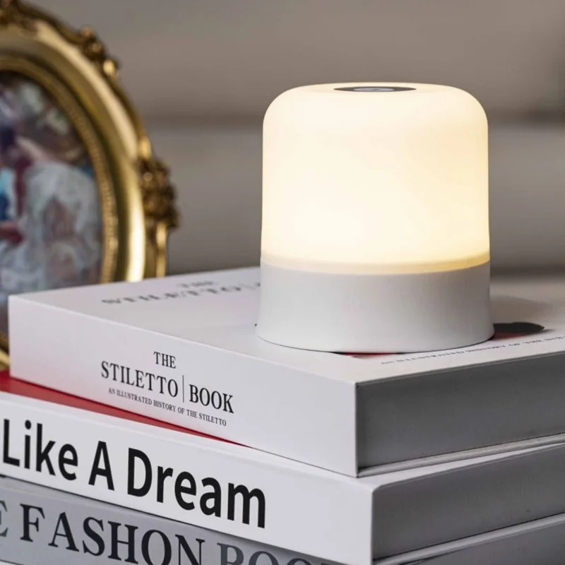 Lampada da comodino ricaricabile con batteria da 800mAh integrata, controllo touch, 3 temperature di colore per camera da letto