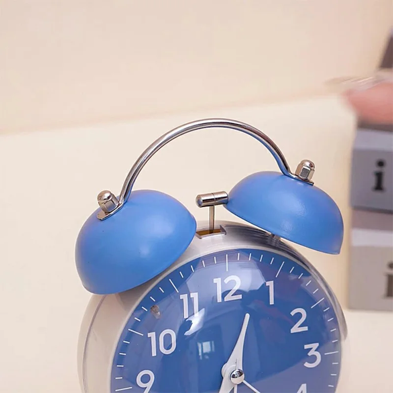 GH823 4-дюймовый классический двойной колокольный будильник Тихий студенческий настольный часы с ночной подсветкой - черный